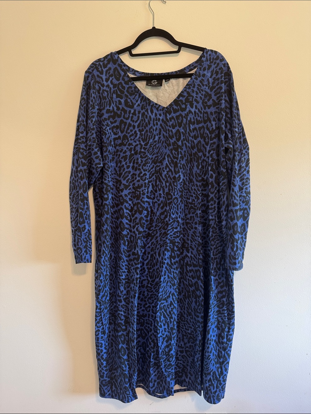 G by Giuliana Blue and Black Leopard Print V-Neck Long Sleeve Dress